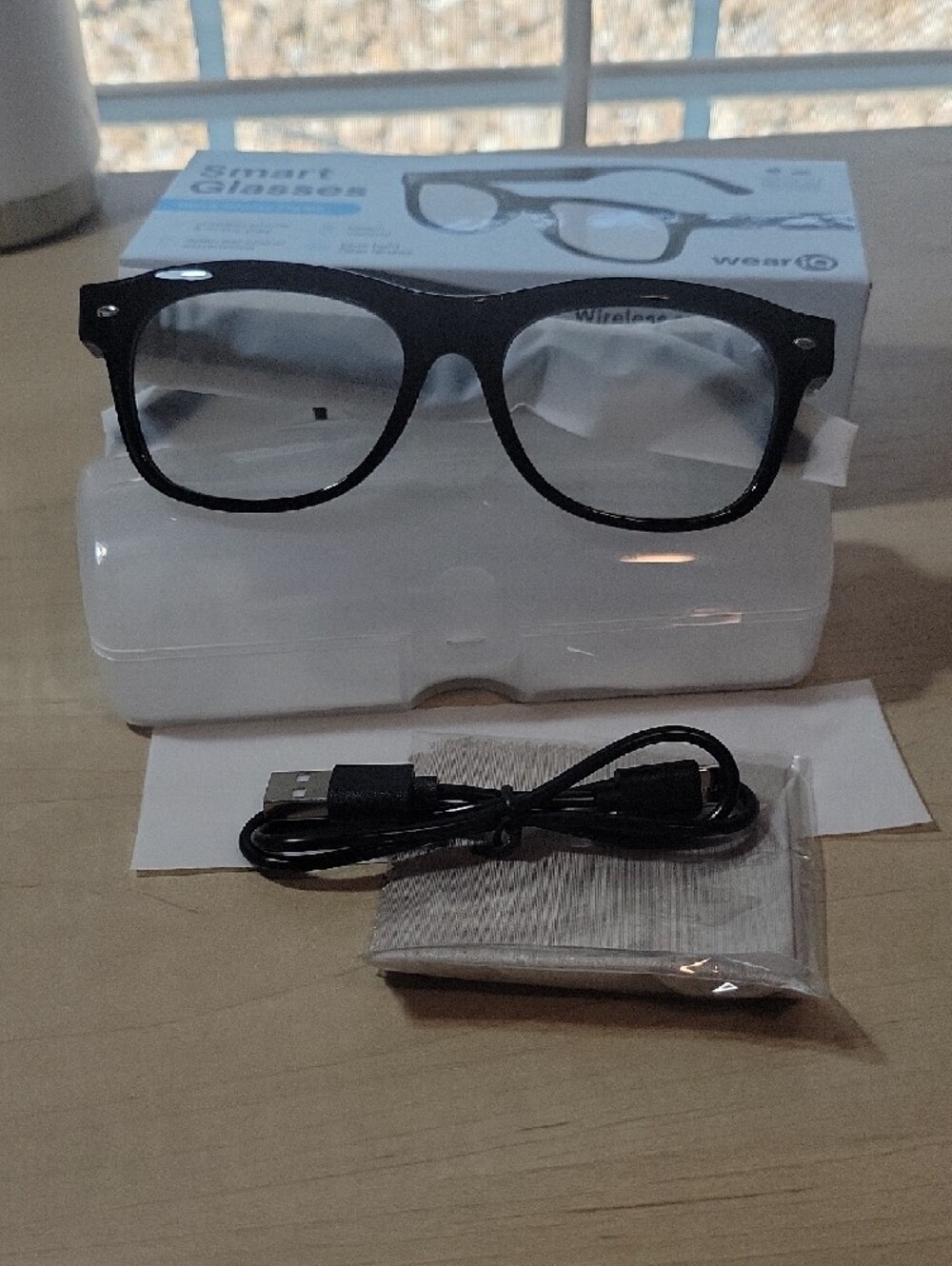 Wear iQ Wearable Wireless Audio Glasses in Black